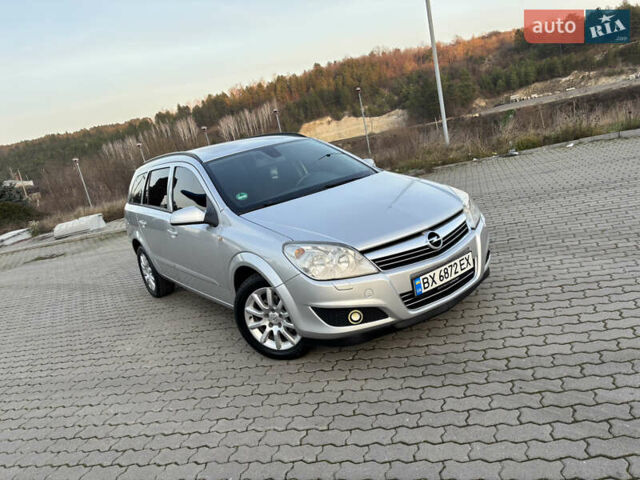 Серый Опель Астра, объемом двигателя 1.8 л и пробегом 252 тыс. км за 4950 $, фото 3 на Automoto.ua