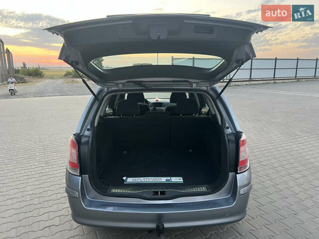 Серый Опель Астра, объемом двигателя 1.6 л и пробегом 234 тыс. км за 5700 $, фото 18 на Automoto.ua