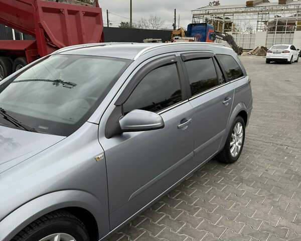 Сірий Опель Астра, об'ємом двигуна 1.6 л та пробігом 288 тис. км за 4000 $, фото 2 на Automoto.ua