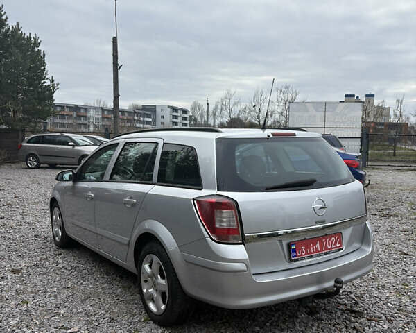 Серый Опель Астра, объемом двигателя 1.6 л и пробегом 215 тыс. км за 6000 $, фото 6 на Automoto.ua