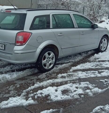 Сірий Опель Астра, об'ємом двигуна 1.7 л та пробігом 196 тис. км за 5250 $, фото 2 на Automoto.ua