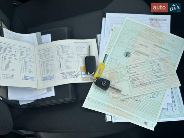 Серый Опель Астра, объемом двигателя 1.8 л и пробегом 188 тыс. км за 6300 $, фото 17 на Automoto.ua