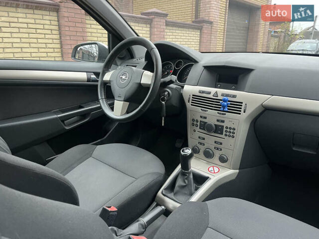 Сірий Опель Астра, об'ємом двигуна 1.8 л та пробігом 278 тис. км за 5850 $, фото 38 на Automoto.ua