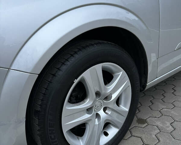 Сірий Опель Астра, об'ємом двигуна 1.6 л та пробігом 196 тис. км за 5700 $, фото 18 на Automoto.ua