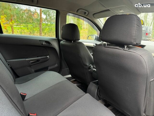 Серый Опель Астра, объемом двигателя 1.6 л и пробегом 197 тыс. км за 5990 $, фото 25 на Automoto.ua