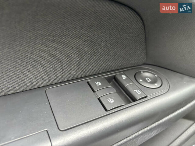 Сірий Опель Астра, об'ємом двигуна 1.6 л та пробігом 275 тис. км за 4999 $, фото 22 на Automoto.ua