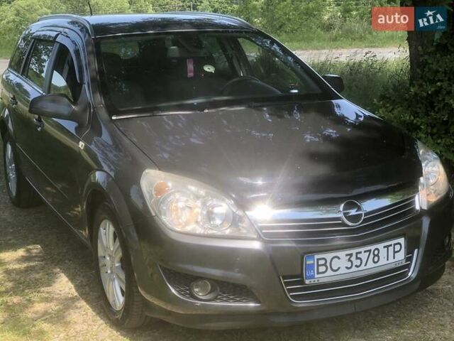 Серый Опель Астра, объемом двигателя 1.69 л и пробегом 278 тыс. км за 5900 $, фото 29 на Automoto.ua