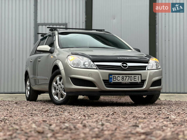 Опель Астра 2008 в Дрогобыче на Automoto.ua Серый Опель Астра, объемом двигателя 1.3 л и пробегом 270 тыс. км за 4450 $, фото 2 на Automoto.ua