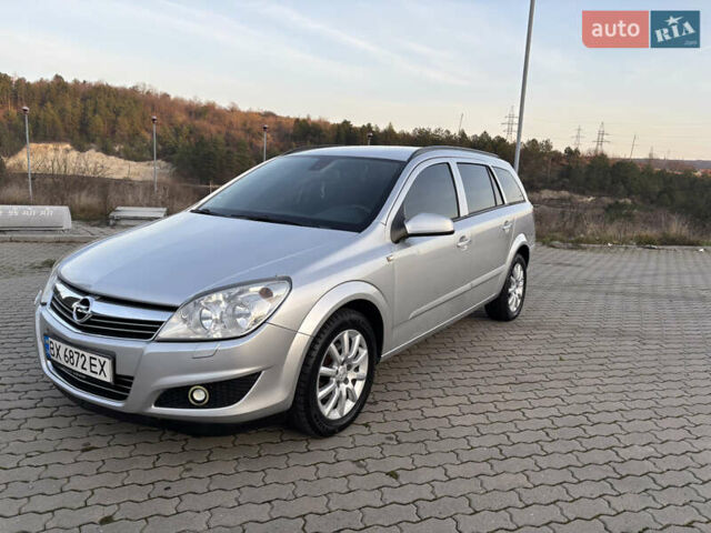 Серый Опель Астра, объемом двигателя 1.8 л и пробегом 252 тыс. км за 4950 $, фото 6 на Automoto.ua