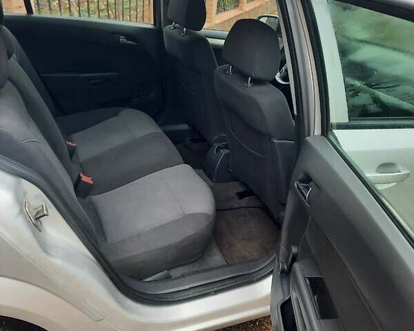 Сірий Опель Астра, об'ємом двигуна 1.9 л та пробігом 219 тис. км за 6200 $, фото 33 на Automoto.ua