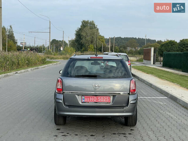 Серый Опель Астра, объемом двигателя 1.6 л и пробегом 225 тыс. км за 5500 $, фото 3 на Automoto.ua