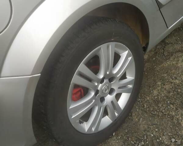 Серый Опель Астра, объемом двигателя 1.7 л и пробегом 285 тыс. км за 5500 $, фото 5 на Automoto.ua