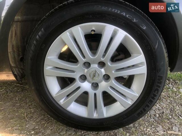 Серый Опель Астра, объемом двигателя 1.69 л и пробегом 278 тыс. км за 5900 $, фото 26 на Automoto.ua