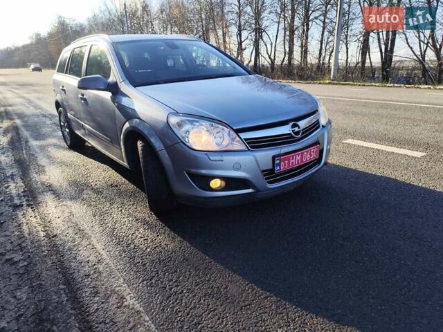 Серый Опель Астра, объемом двигателя 1.6 л и пробегом 272 тыс. км за 4800 $, фото 4 на Automoto.ua