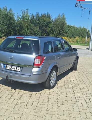 Серый Опель Астра, объемом двигателя 1.7 л и пробегом 253 тыс. км за 4600 $, фото 13 на Automoto.ua