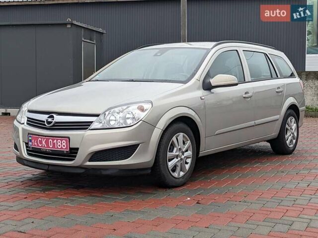 Серый Опель Астра, объемом двигателя 1.6 л и пробегом 240 тыс. км за 5750 $, фото 12 на Automoto.ua