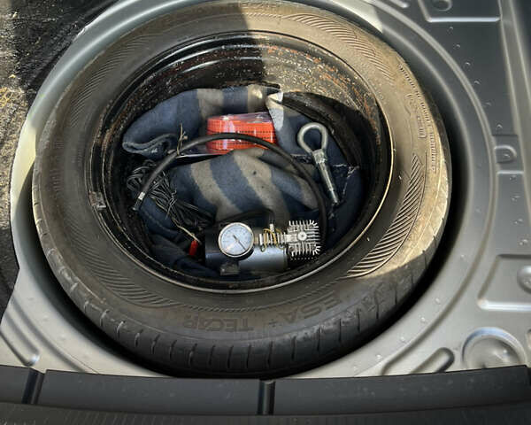 Серый Опель Астра, объемом двигателя 1.7 л и пробегом 258 тыс. км за 5500 $, фото 3 на Automoto.ua