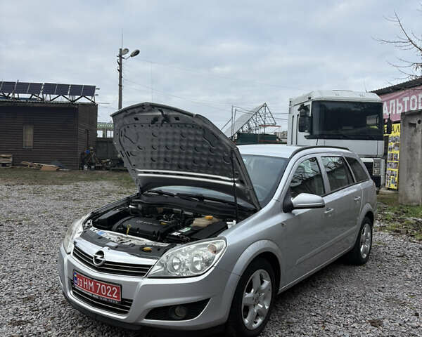 Сірий Опель Астра, об'ємом двигуна 1.6 л та пробігом 215 тис. км за 5800 $, фото 42 на Automoto.ua