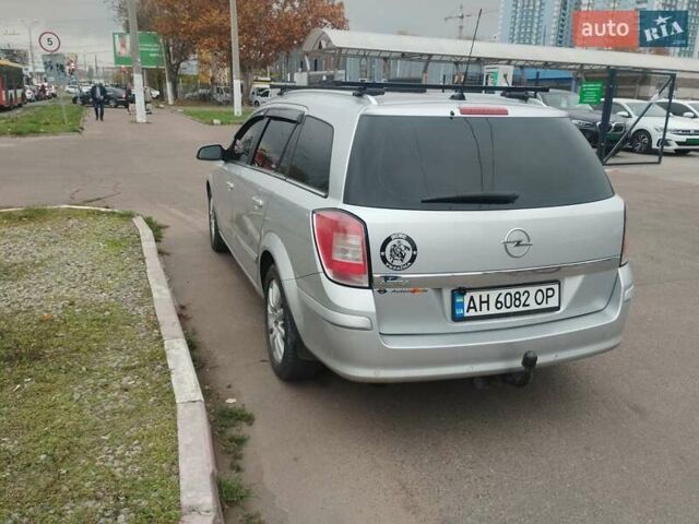 Серый Опель Астра, объемом двигателя 1.6 л и пробегом 205 тыс. км за 5800 $, фото 1 на Automoto.ua