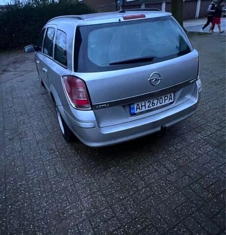 Сірий Опель Астра, об'ємом двигуна 1.7 л та пробігом 225 тис. км за 5500 $, фото 2 на Automoto.ua