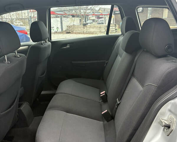 Серый Опель Астра, объемом двигателя 1.6 л и пробегом 215 тыс. км за 6000 $, фото 22 на Automoto.ua