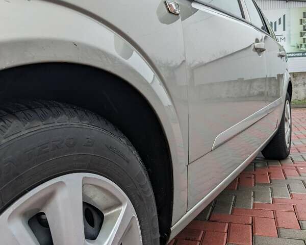 Серый Опель Астра, объемом двигателя 1.6 л и пробегом 240 тыс. км за 5750 $, фото 16 на Automoto.ua