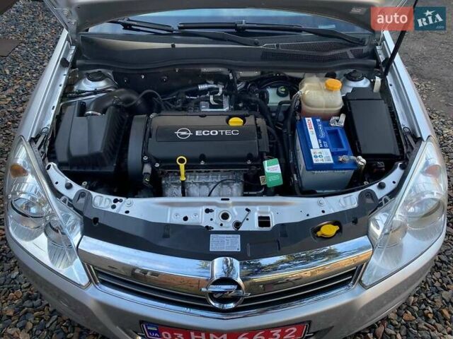 Серый Опель Астра, объемом двигателя 1.6 л и пробегом 172 тыс. км за 5900 $, фото 58 на Automoto.ua