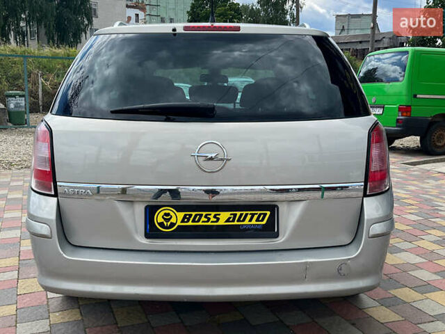 Серый Опель Астра, объемом двигателя 1.6 л и пробегом 200 тыс. км за 5800 $, фото 5 на Automoto.ua