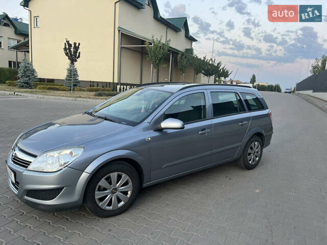 Серый Опель Астра, объемом двигателя 1.6 л и пробегом 234 тыс. км за 5700 $, фото 7 на Automoto.ua