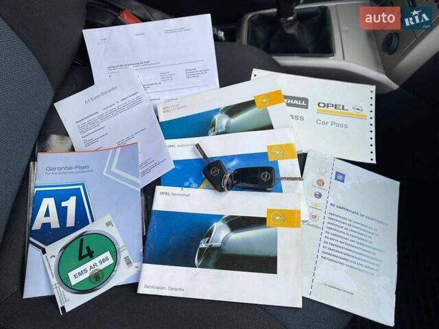 Серый Опель Астра, объемом двигателя 1.6 л и пробегом 172 тыс. км за 5900 $, фото 72 на Automoto.ua