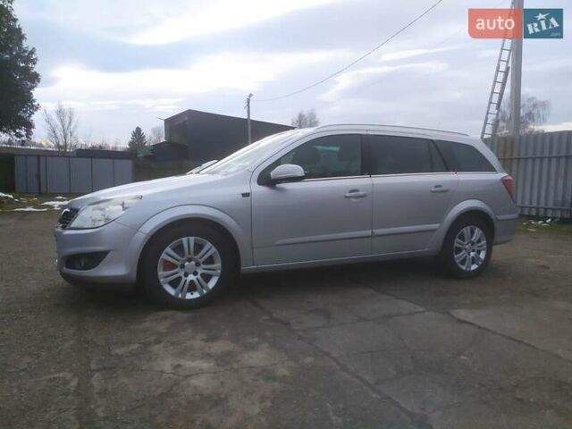 Серый Опель Астра, объемом двигателя 1.7 л и пробегом 285 тыс. км за 5500 $, фото 26 на Automoto.ua