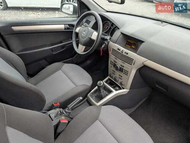 Серый Опель Астра, объемом двигателя 0 л и пробегом 240 тыс. км за 4850 $, фото 37 на Automoto.ua