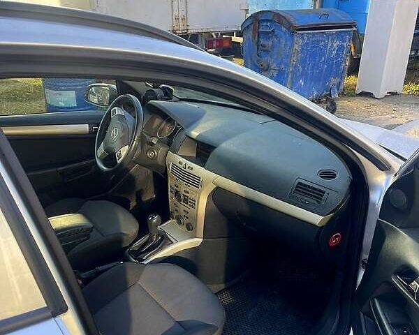 Сірий Опель Астра, об'ємом двигуна 1.6 л та пробігом 239 тис. км за 5500 $, фото 4 на Automoto.ua