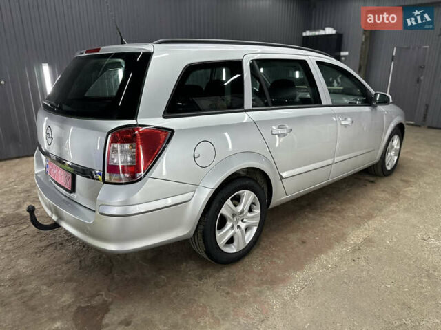 Серый Опель Астра, объемом двигателя 1.6 л и пробегом 195 тыс. км за 5700 $, фото 8 на Automoto.ua