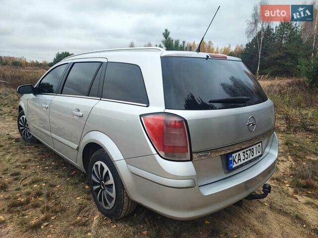 Серый Опель Астра, объемом двигателя 1.8 л и пробегом 245 тыс. км за 5500 $, фото 2 на Automoto.ua