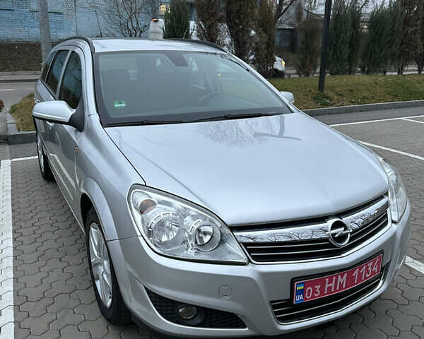 Сірий Опель Астра, об'ємом двигуна 1.6 л та пробігом 196 тис. км за 5700 $, фото 1 на Automoto.ua