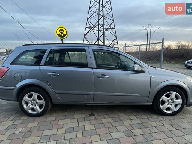 Серый Опель Астра, объемом двигателя 1.36 л и пробегом 220 тыс. км за 5500 $, фото 7 на Automoto.ua