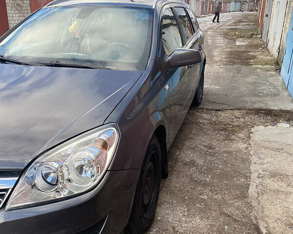 Серый Опель Астра, объемом двигателя 1.6 л и пробегом 234 тыс. км за 5399 $, фото 2 на Automoto.ua