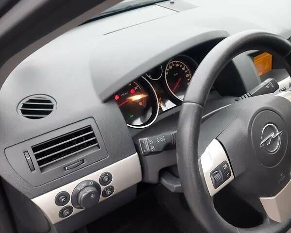 Сірий Опель Астра, об'ємом двигуна 1.6 л та пробігом 163 тис. км за 5300 $, фото 11 на Automoto.ua