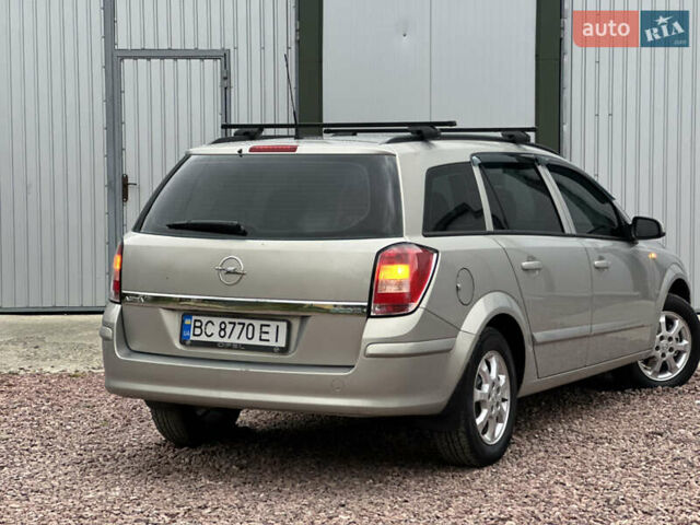Опель Астра 2008 в Дрогобыче на Automoto.ua Серый Опель Астра, объемом двигателя 1.3 л и пробегом 270 тыс. км за 4450 $, фото 19 на Automoto.ua