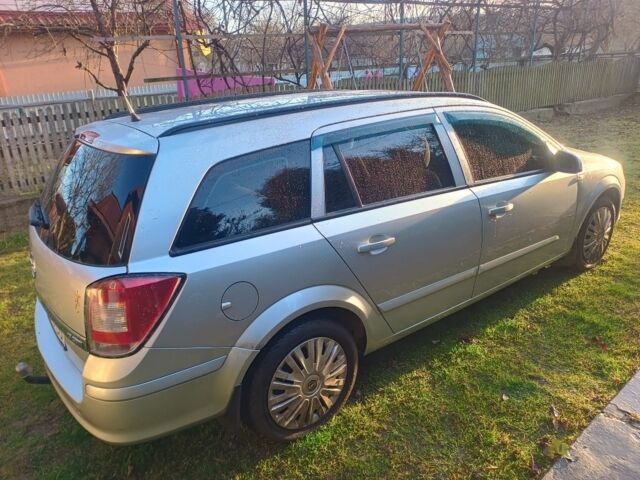 Серый Опель Астра, объемом двигателя 1.7 л и пробегом 273 тыс. км за 4700 $, фото 3 на Automoto.ua