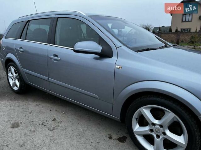 Серый Опель Астра, объемом двигателя 1.6 л и пробегом 251 тыс. км за 6100 $, фото 47 на Automoto.ua