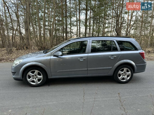 Серый Опель Астра, объемом двигателя 1.6 л и пробегом 216 тыс. км за 5600 $, фото 3 на Automoto.ua