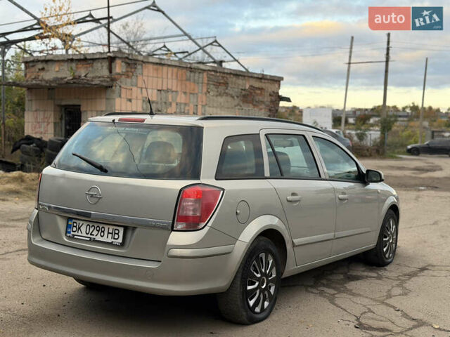 Опель Астра 2008 в Ровно на Automoto.ua Серый Опель Астра, объемом двигателя 1.91 л и пробегом 255 тыс. км за 4300 $, фото 20 на Automoto.ua