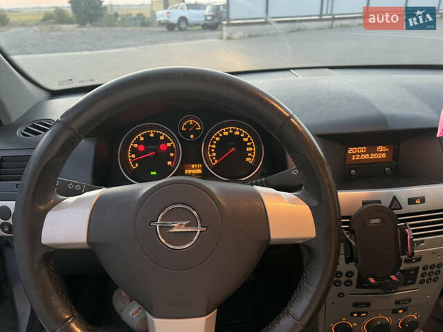 Серый Опель Астра, объемом двигателя 1.6 л и пробегом 234 тыс. км за 5700 $, фото 28 на Automoto.ua