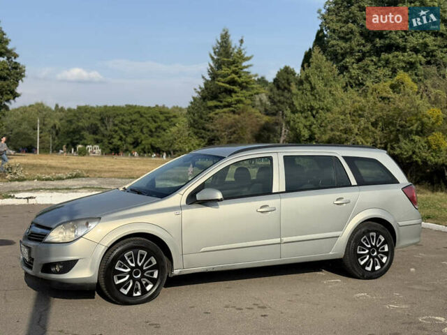 Сірий Опель Астра, об'ємом двигуна 1.91 л та пробігом 255 тис. км за 4200 $, фото 11 на Automoto.ua