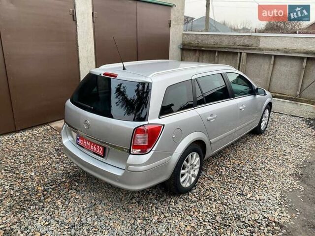 Серый Опель Астра, объемом двигателя 1.6 л и пробегом 172 тыс. км за 5900 $, фото 15 на Automoto.ua