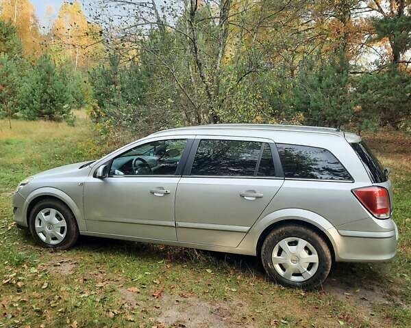 Опель Астра 2008 в Кременце на Automoto.ua Серый Опель Астра, объемом двигателя 1.6 л и пробегом 202 тыс. км за 5100 $, фото 7 на Automoto.ua