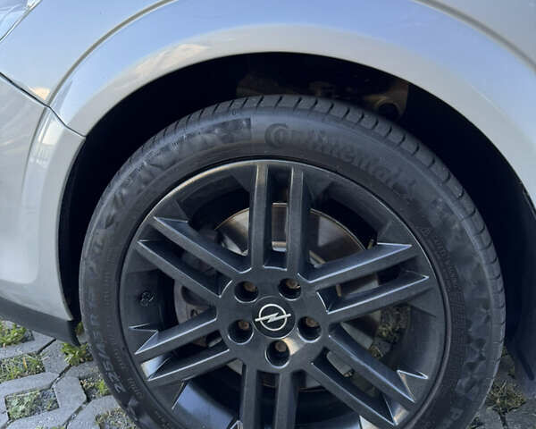 Серый Опель Астра, объемом двигателя 1.9 л и пробегом 250 тыс. км за 6000 $, фото 5 на Automoto.ua