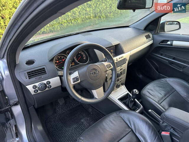 Сірий Опель Астра, об'ємом двигуна 1.6 л та пробігом 247 тис. км за 5600 $, фото 65 на Automoto.ua